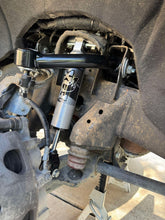 Load image into Gallery viewer, Cognito 3-Inch Leveling Kit w/ Fox 2.5 HTO Shocks (Tubular Design)