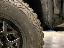 Load image into Gallery viewer, 2020+ CHEVROLET SILVERADO 2500/3500 FRONT FENDER FLARE CAPS