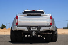 Load image into Gallery viewer, Cognito 2-inch Elite Leveling Kit with Fox FSRR 2.5 Shocks for 17-24 Ford Super Duty F-450 Trucks