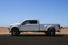 Load image into Gallery viewer, Cognito 2-inch Elite Leveling Kit with Fox FSRR 2.5 Shocks for 17-24 Ford Super Duty F-450 Trucks