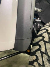 Load image into Gallery viewer, 2020+ GMC 2500/3500 FRONT FENDER FLARE CAPS