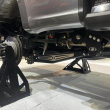 Load image into Gallery viewer, Torxz Traction Bar Kit, 2017+ DRW F350/F450
