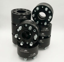 Load image into Gallery viewer, 1.5&quot; BORA 6 Lug spacers 6x139.7 (sold in Pairs)
