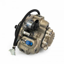 Load image into Gallery viewer, CA [11-16 LML] S&amp;S DIESEL LML-CP3-CARB CP4 TO CP3 CONVERSION KIT (WITH PUMP)
